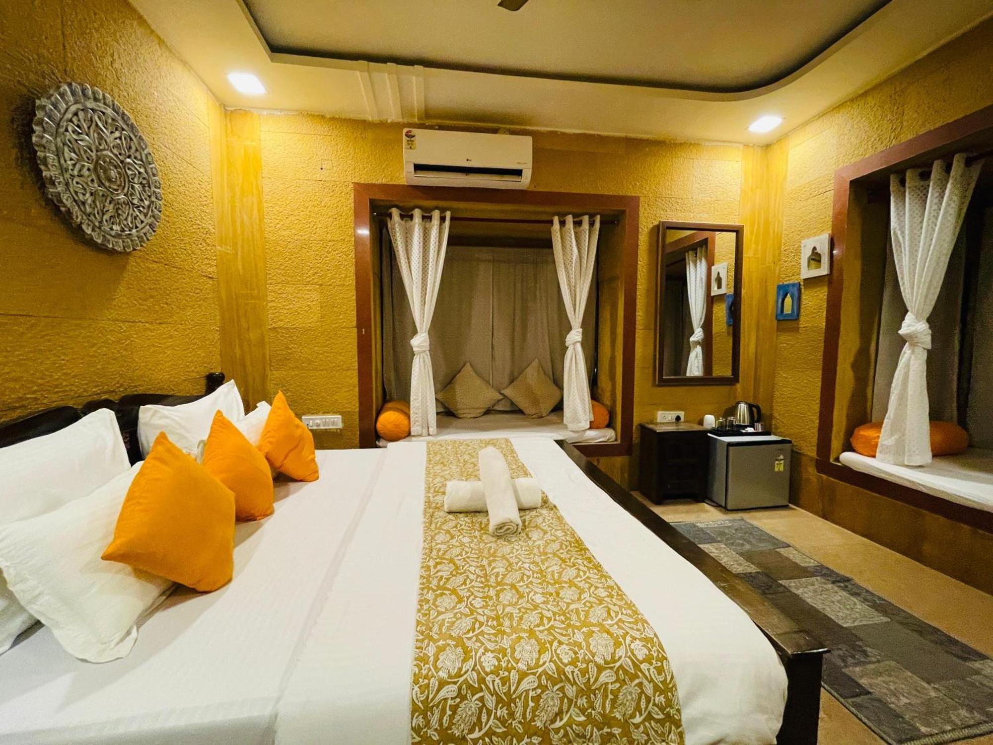 Hotel Meerana Джайсалмер Екстер'єр фото